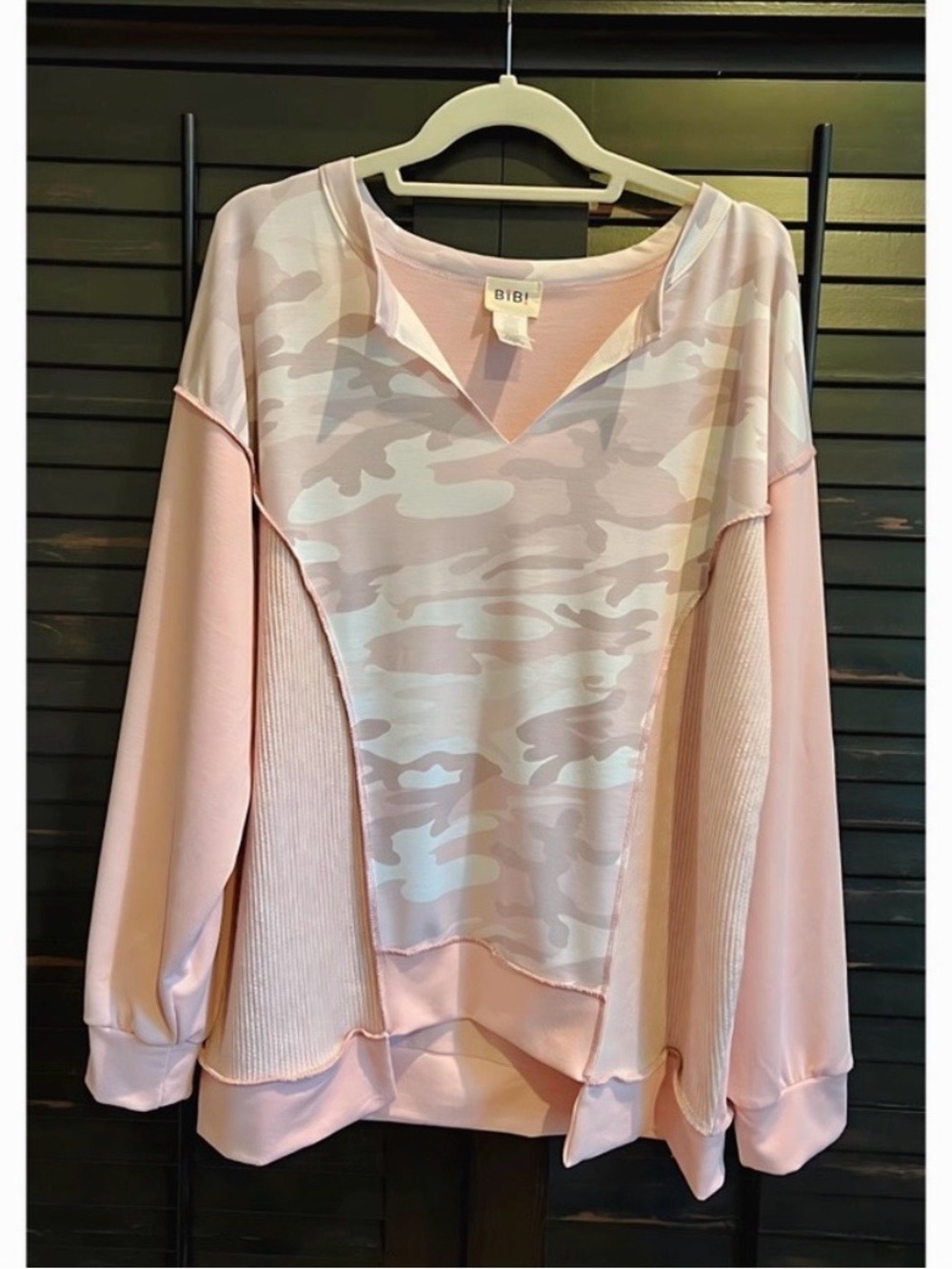 NEW! BiBi CAMO MAUVE FRENCH TERRY COLOR BLOCK W/OUT STITCH DETAIL UNEVEN HEM TOP - Picture 3 of 5